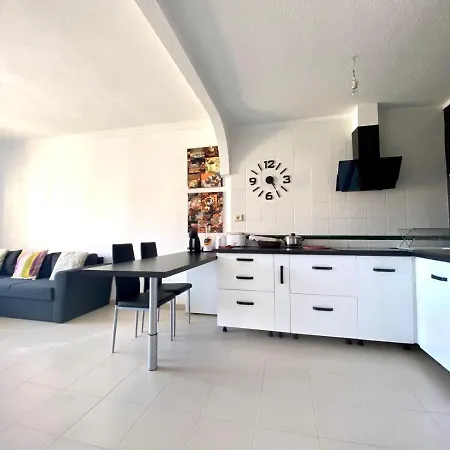 Apartment One-bedroom With Amazing Pool In Balcon Del Mar Costa Del Silencio
